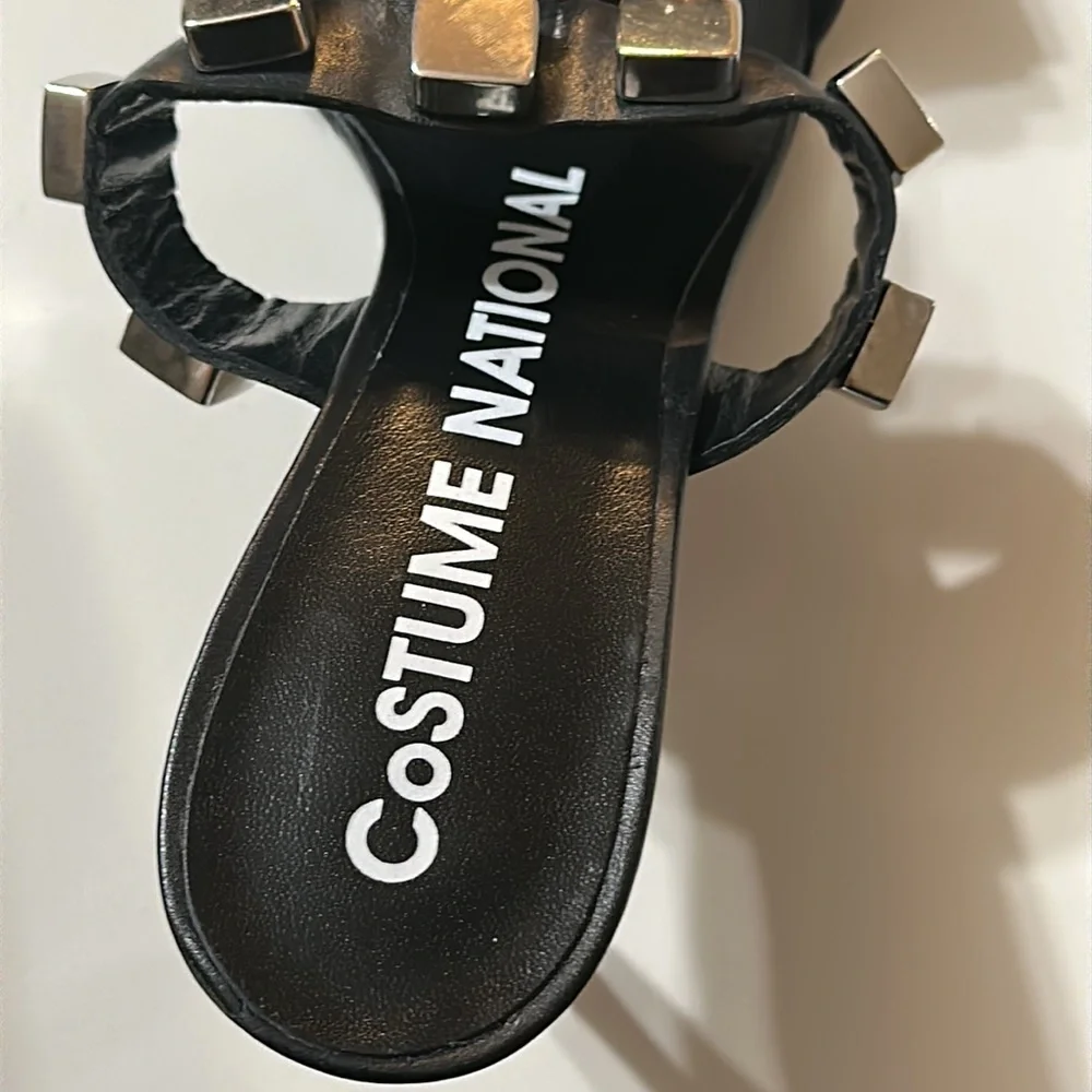 CoSTUME NATIONAL
Women's Black Studded Leather Point-toe Mules - Picture 4 of 11